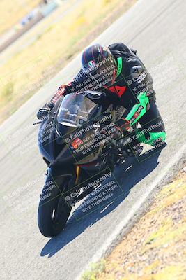 media/Oct-15-2023-TrackXperience (Sun) [[85198ff50b]]/Group 3/session 4 turn 3/